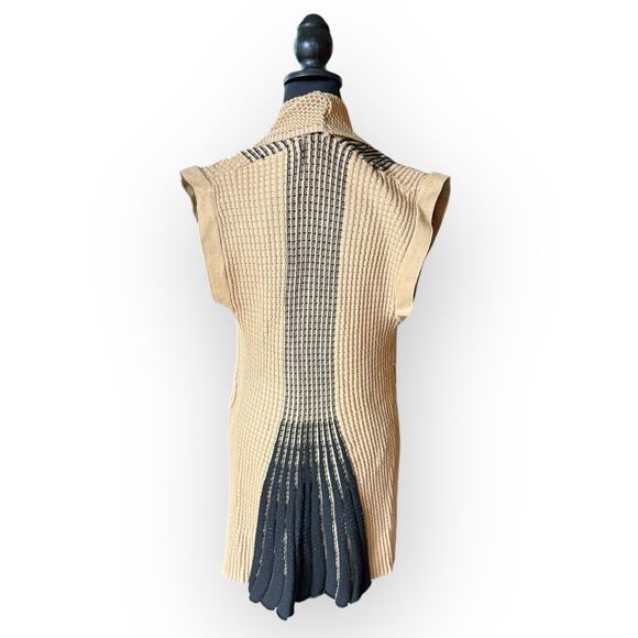 Women's Beige & Black Striped Knit Open Front Cardigan Sweater Size Medium - Picture 2 of 16